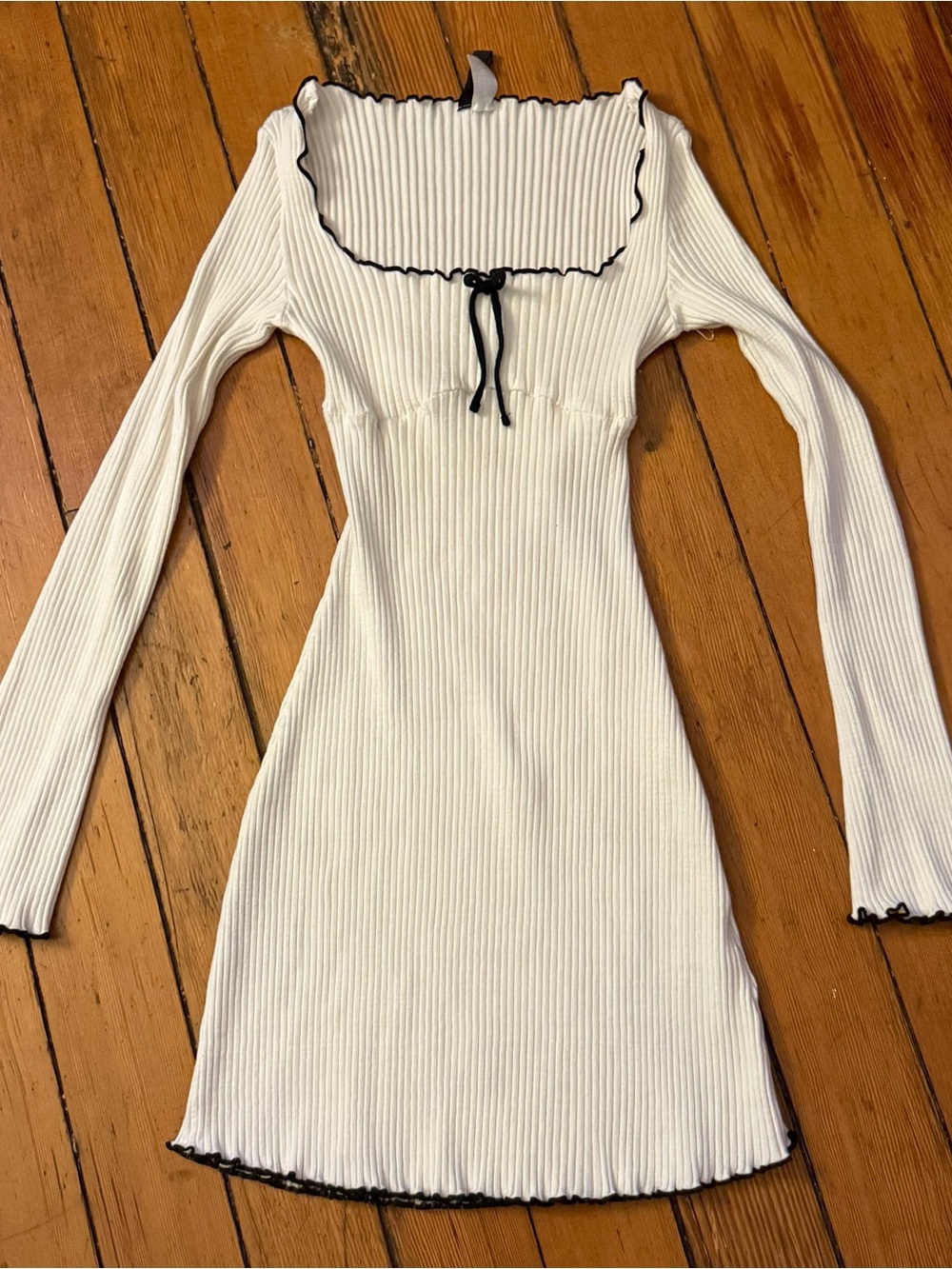 H&M Cream Ribbed Long-Sleeve Square Neck Dress with Black Trim